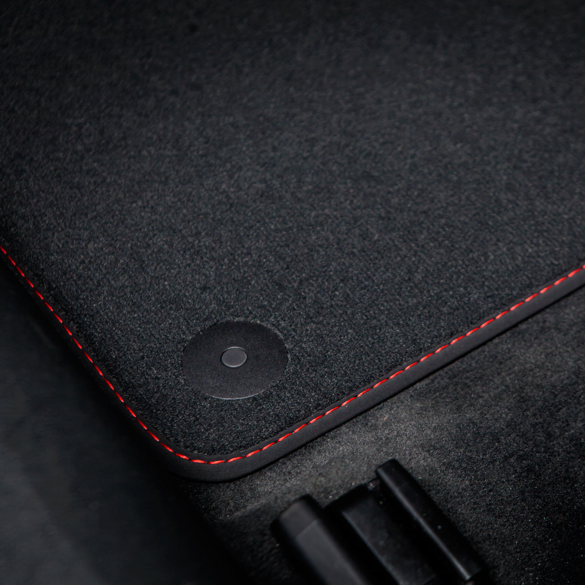 Audi Q6 & SQ6 e-tron SUV & Sportback Velour Floor Mats – GF – Red Stitching