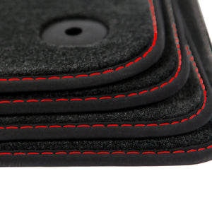 Jeep Grand Cherokee WK2 Velour Floor Mats 2016–2021 – Plastic Clips – 2 Driver / 2 Passenger – Black – Red Stitching – image 1