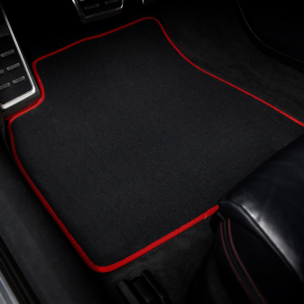 Mitsubishi Lancer Evolution 8 & 9 Velour Fußmatten 2003-2007 – Rote Umrandung
