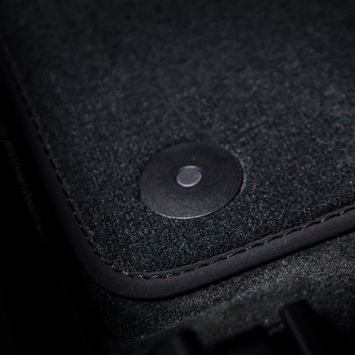 Audi e-tron GT 2020-2026 & Porsche Taycan 2020-2026 Velour Floor Mats – Black