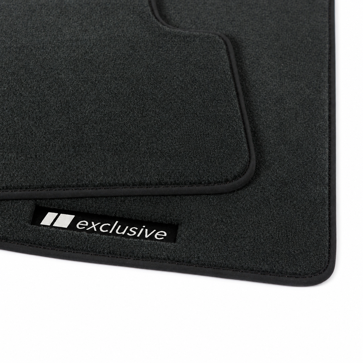 Alfa Romeo Giulia Q2 Velour Floor Mats – 2016-2026 – Black Exclusive