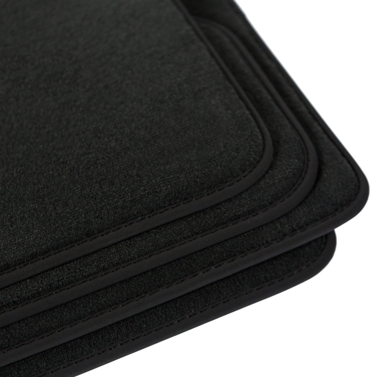 Alfa Romeo Giulia Q4 Velour Floor Mats - 2016-2026 – Black