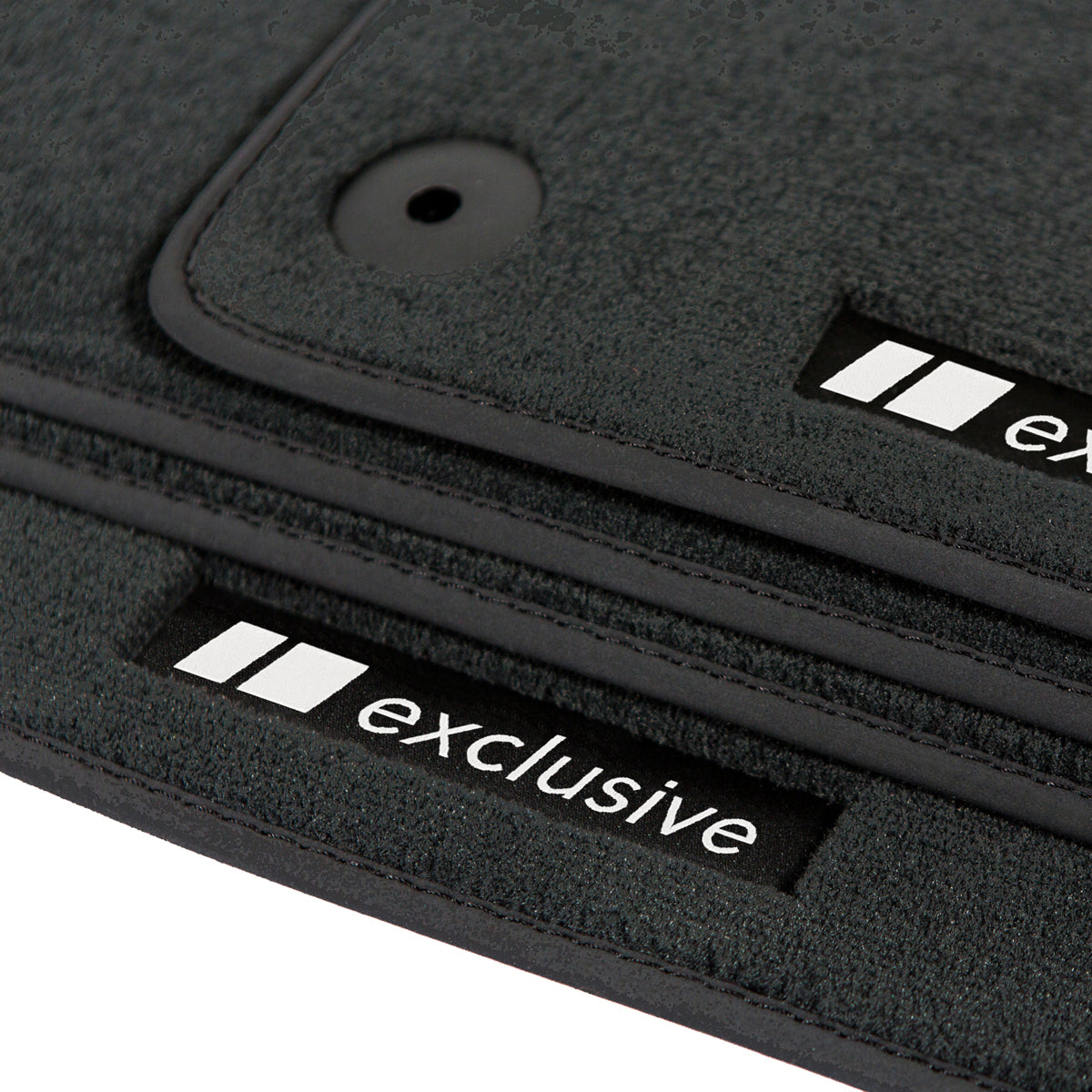 Audi Q7 Velour Floor Mats 2005-2016 – 4L – Black Exclusive