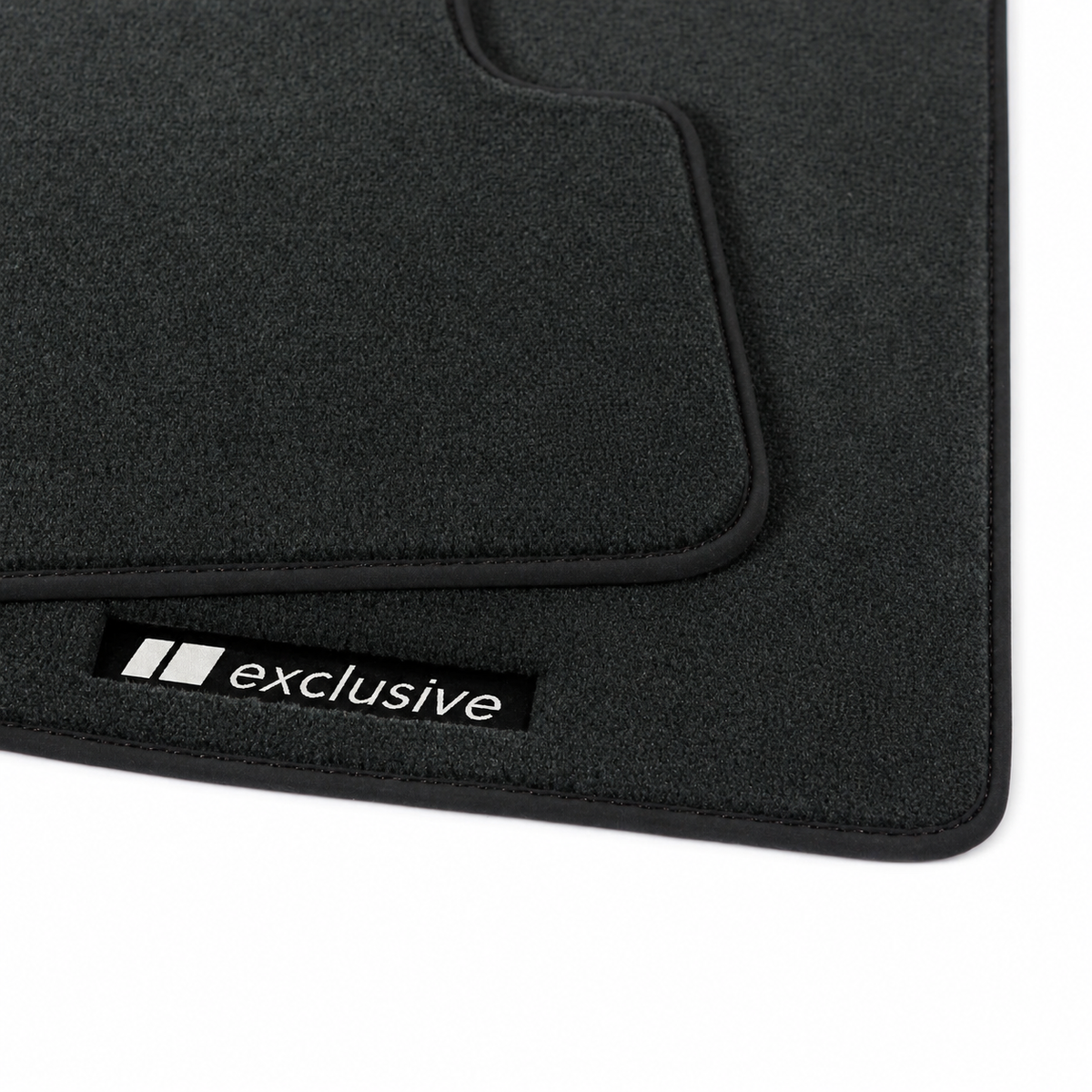 Land Rover Discovery 2 Velour Floor Mats 1998-2004 – Black Exclusive
