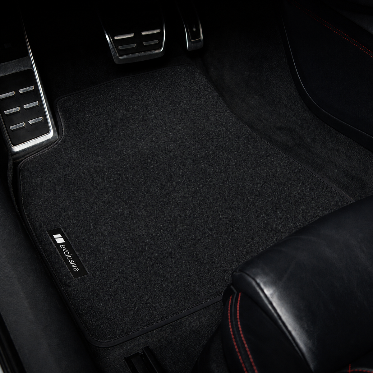 Dywaniki welurowe do Land Rover Discovery Sport 2014-2019 – Przed liftingiem L550 – Czarne Exclusive